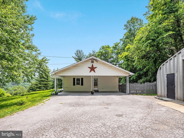 180 Oak Heights Rd, Front Royal, VA 22630 - view of front of home featuring asphalt driveway and a carport