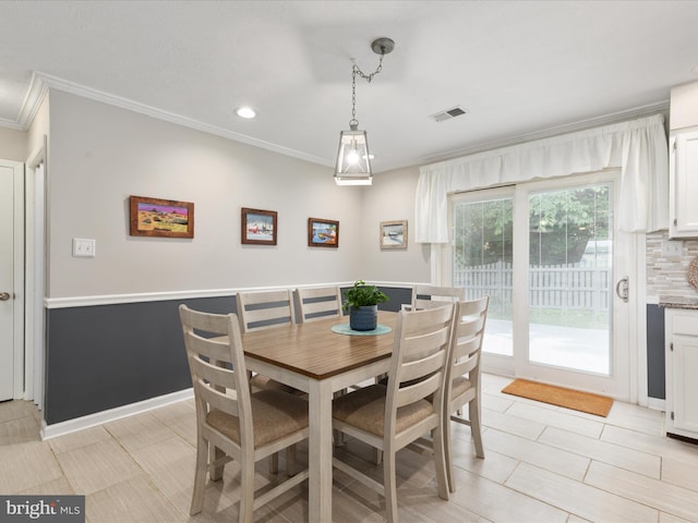 180 Oak Heights Rd, Front Royal, VA 22630 - dining room with ornamental molding and recessed lighting