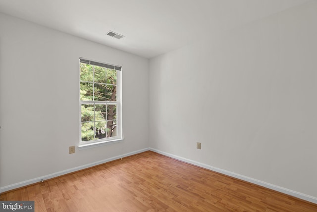9109 Knox Ct, Laurel, MD 20723 - spare room featuring light wood-style flooring and baseboards