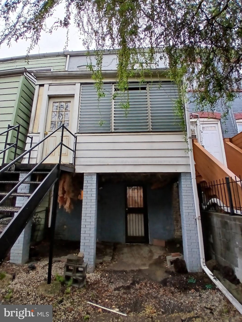 1131 Abbey Pl NE, Washington, DC 20002 - view of back of house