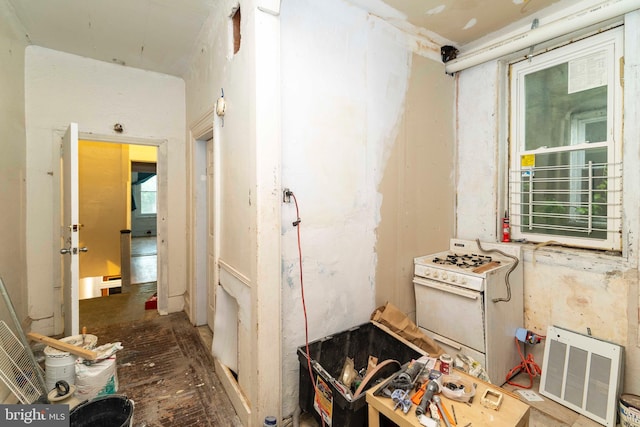 2308 N Park Ave, Philadelphia, PA 19132 - kitchen with white gas stove