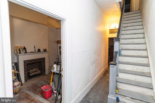 2308 N Park Ave, Philadelphia, PA 19132 - stairs with baseboards