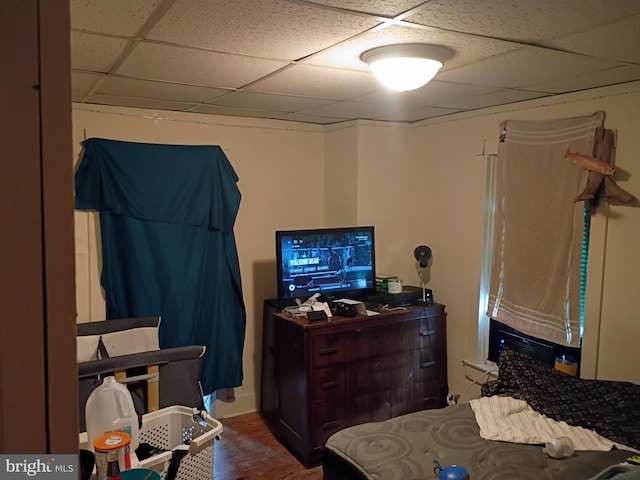 619-621 Riverside Dr, Lewistown, PA 17044 - bedroom featuring a drop ceiling and wood finished floors