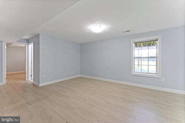17760 Julie Ann Ct, Hamilton, VA 20158 - empty room featuring light wood-style floors and baseboards