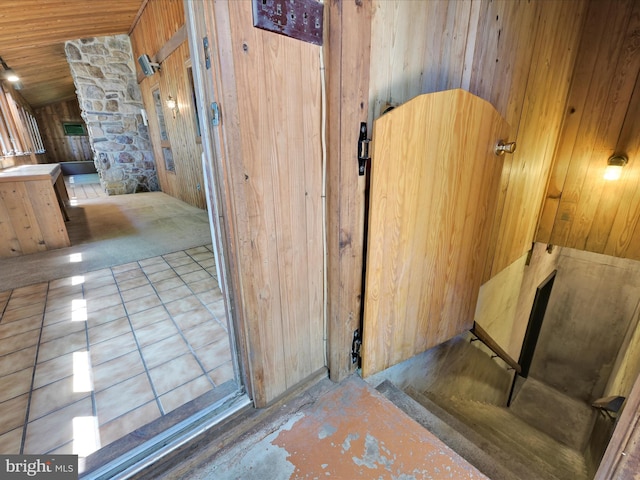2511 W Norwegian St, Pottsville, PA 17901 - detailed view of wood walls