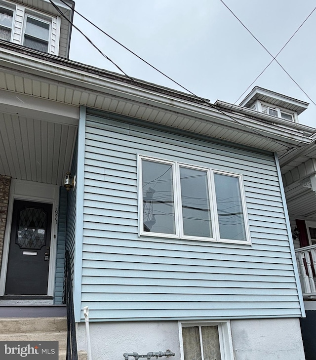 1971 W Norwegian St, Pottsville, PA 17901 - view of side of property
