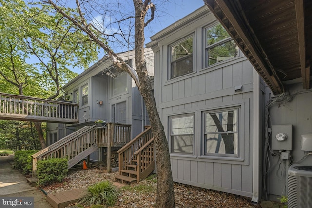 11174 Glade Dr, Reston, VA 20191 - view of front facade featuring central AC unit