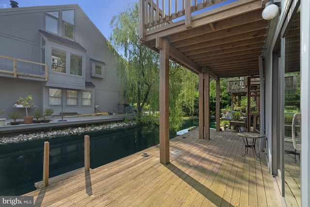 11174 Glade Dr, Reston, VA 20191 - view of wooden deck