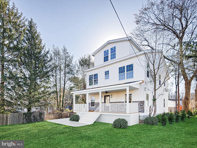 614 Wallingford Ave, Media, PA 19063 - back of house with ceiling fan and a porch