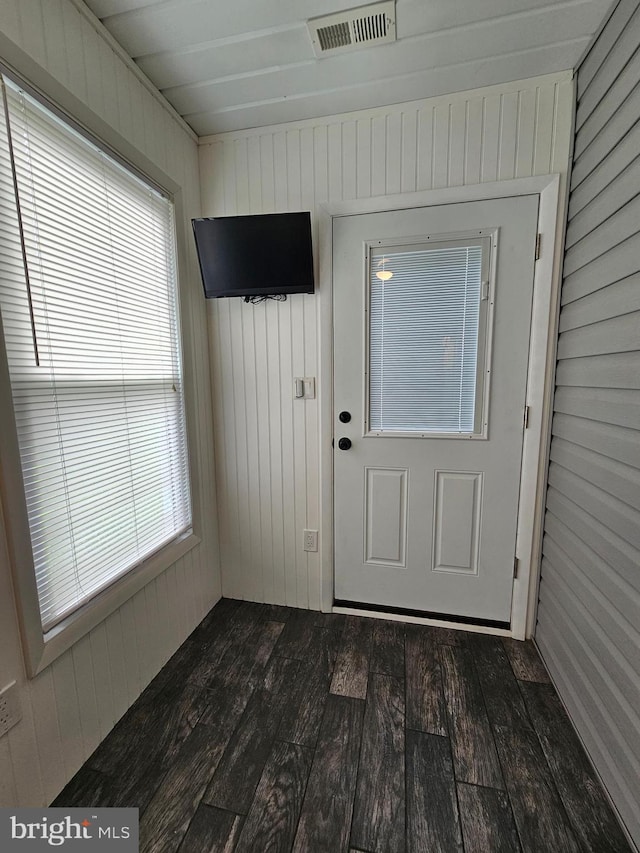 57 Finchley Ct, Southampton, NJ 08088 - view of exterior entry