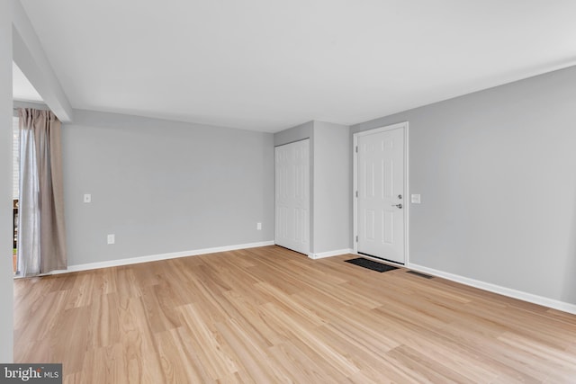 31 Ewing Dr Unit C, Reisterstown, MD 21136 - unfurnished room featuring light wood-type flooring and baseboards