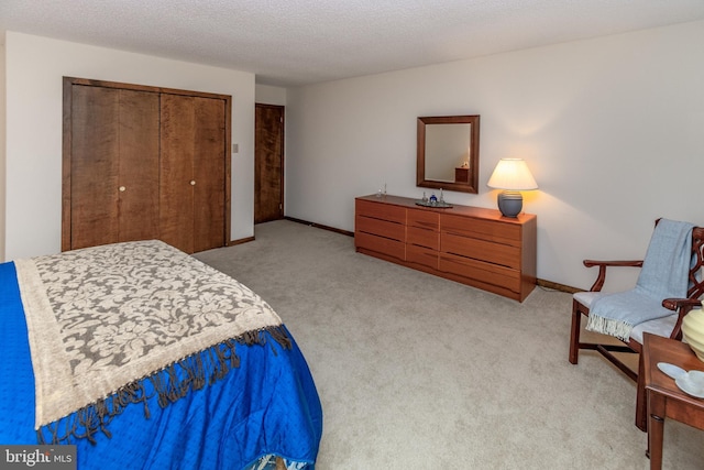 27 Arnold Dr, Princeton Junction, NJ 08550 - bedroom with light colored carpet and baseboards