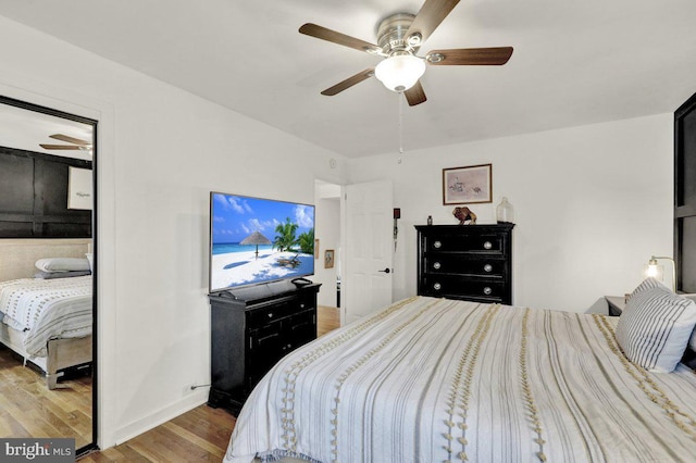 102 Radcliffe Ave, Reading, PA 19609 - bedroom with wood finished floors, baseboards, and ceiling fan