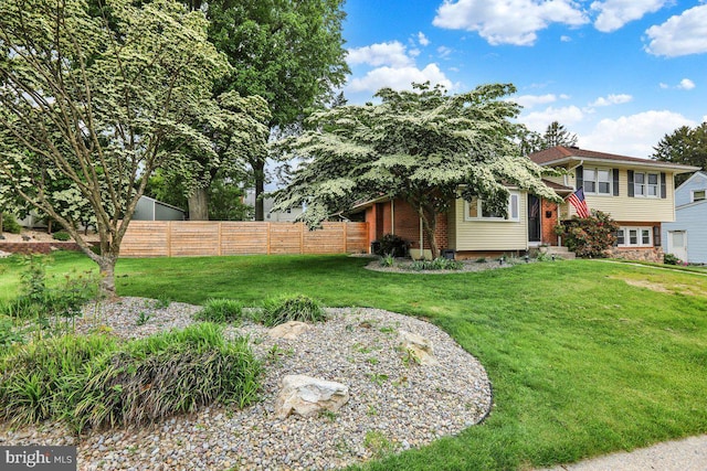 102 Radcliffe Ave, Reading, PA 19609 - view of yard