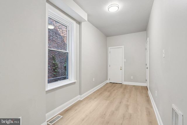 308 S 56th St, Philadelphia, PA 19143 - empty room featuring light wood-style flooring and baseboards