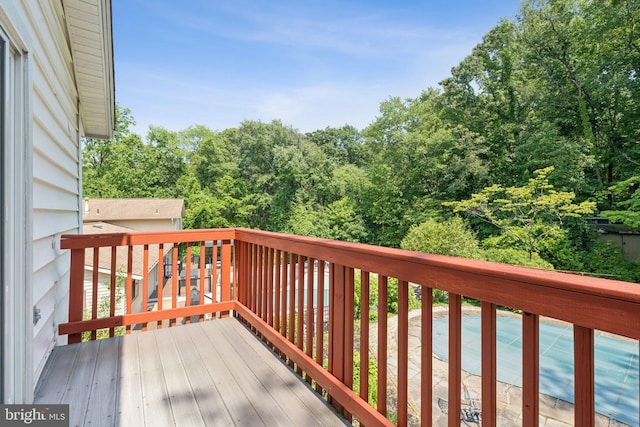 9207 Bois Ave, Vienna, VA 22182 - view of wooden deck
