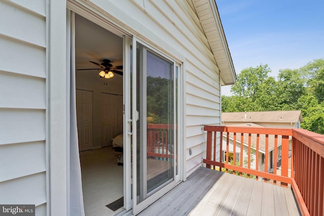 9207 Bois Ave, Vienna, VA 22182 - view of wooden deck