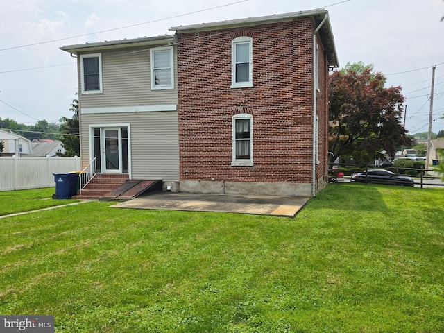 120 S Morwood Ave, Reading, PA 19609 - back of house with entry steps and brick siding