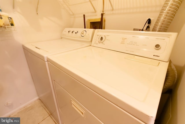 20 Kennebec Ct, Bordentown, NJ 08505 - laundry room with washing machine and dryer and light tile patterned floors
