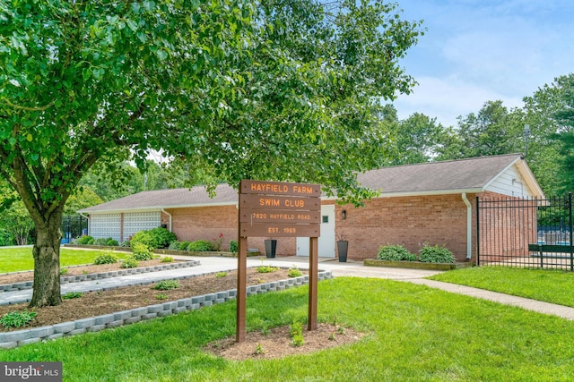 5901 Wivenhoe Ct, Alexandria, VA 22315 - mid-century modern home with brick siding and concrete driveway