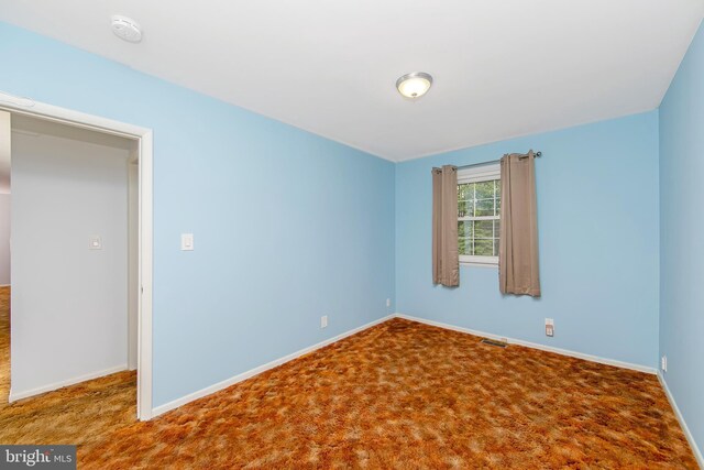 727 Fulton St S, Cherry Hill, NJ 08002 - unfurnished room featuring a smoke detector and carpet