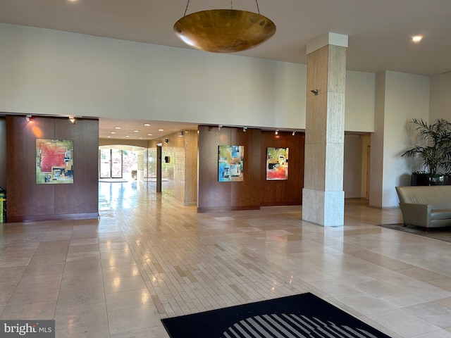 301 N Beauregard St Unit 320, Alexandria, VA 22312 - lobby featuring a high ceiling