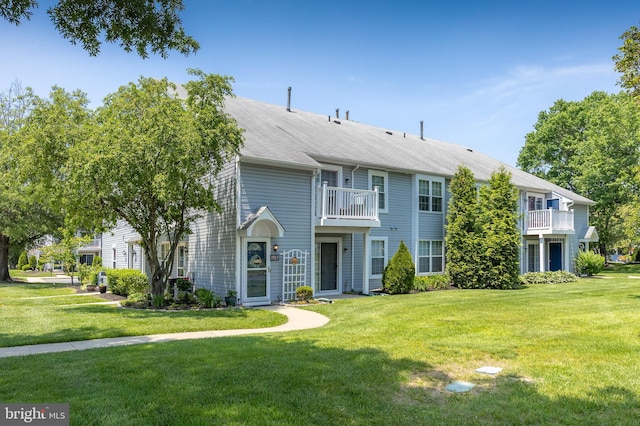 606 Yorkshire Ct, Sewell, NJ 08080 - view of property with a front yard and a balcony