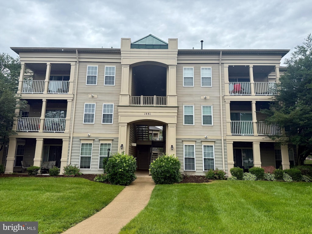 1031 Gardenview Loop, Woodbridge, VA 22191 - view of property