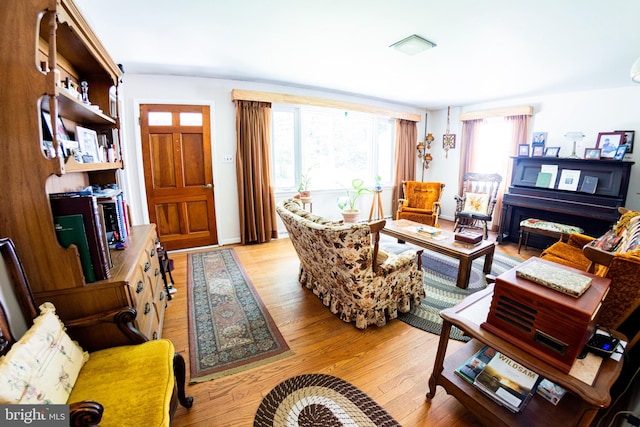 2720 Hidden Valley Rd, Accokeek, MD 20607 - living area featuring light wood finished floors and baseboards