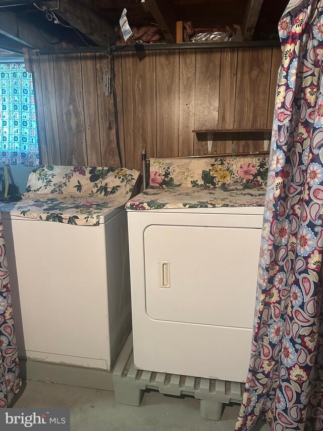 409 S Balliet St, Frackville, PA 17931 - washroom with washer / clothes dryer