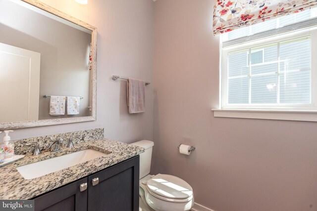 2038 Morgan Creek Dr, Quakertown, PA 18951 - half bath featuring toilet, vanity, and baseboards