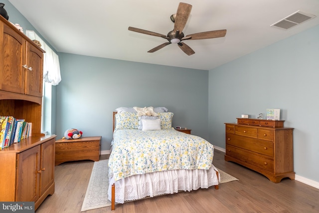 2038 Morgan Creek Dr, Quakertown, PA 18951 - bedroom with light wood-style flooring, baseboards, and a ceiling fan