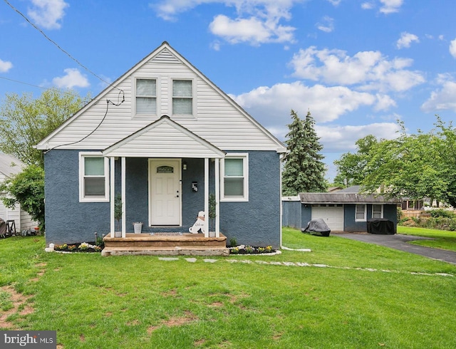 330 Date St, Warminster, PA 18974 - bungalow with a front yard and stucco siding