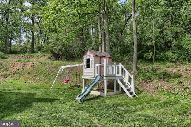 46 Gelsinger Rd, Reading, PA 19608 - view of playground with a yard
