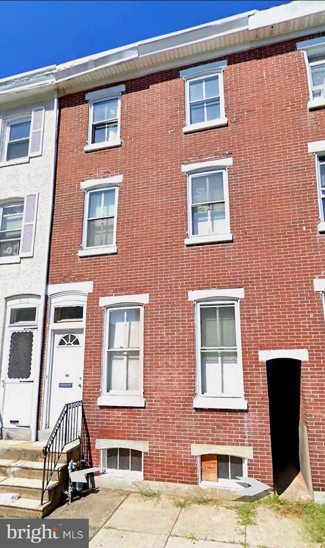 513 Kohn St, Norristown, PA 19401 - view of front of house featuring brick siding