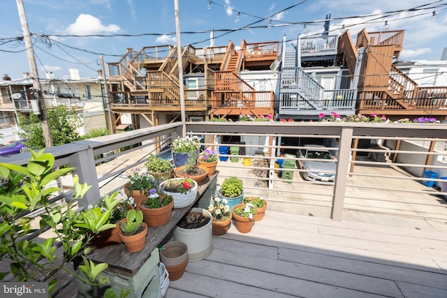 331 S Robinson St, Baltimore, MD 21224 - balcony featuring stairs