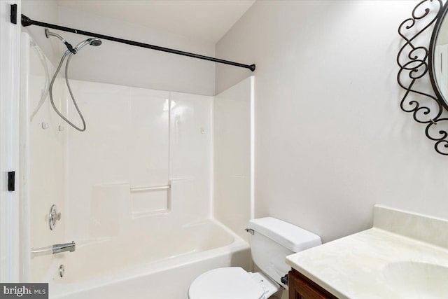 6816 Balmoral Ct, New Market, MD 21774 - full bathroom featuring vanity, toilet, and  shower combination
