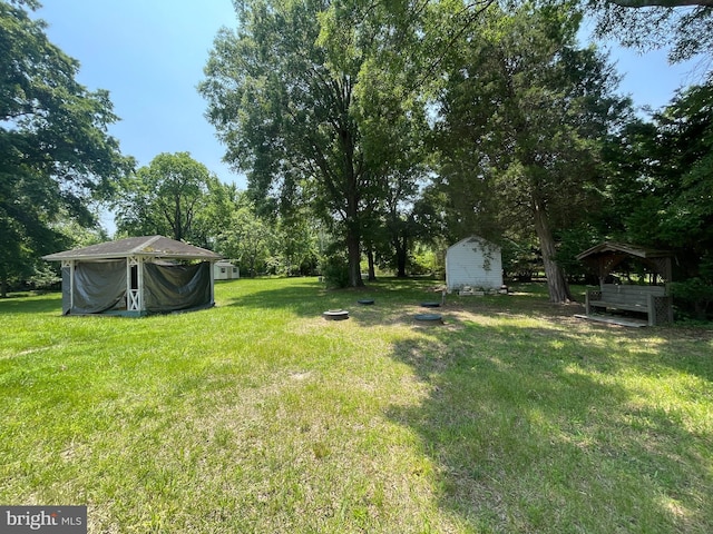 10963 Poplar Dr, Lusby, MD 20657 - view of green lawn