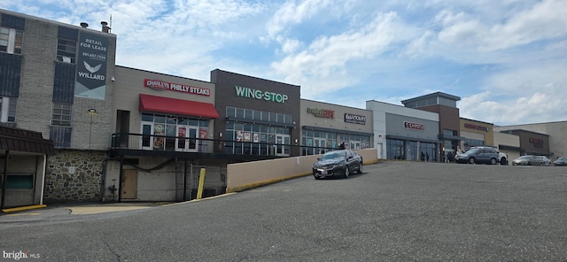 3835 26th Ave, Temple Hills, MD 20748 - view of commercial location featuring uncovered parking