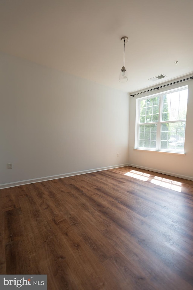 1115 Halifax Pl, Hamilton, NJ 08619 - unfurnished room featuring dark wood-style floors and baseboards