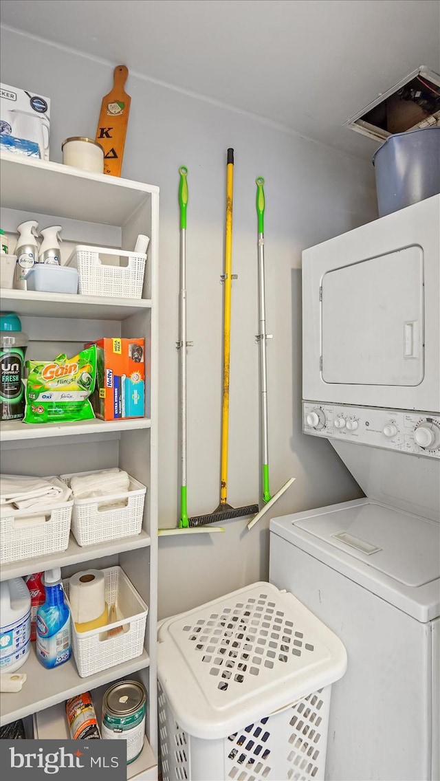 28 Allegheny Ave Unit 2505, Baltimore, MD 21204 - laundry room featuring stacked washing machine and dryer