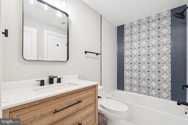 977 W Parkins Mill Rd, Winchester, VA 22602 - full bathroom featuring vanity and bathing tub / shower combination