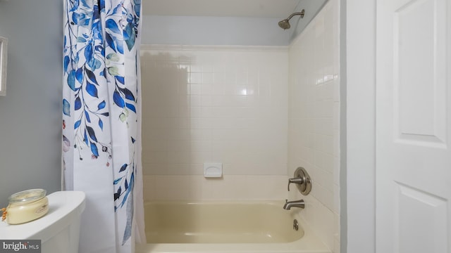 7205 Hilltop Dr Unit 95, Brookhaven, PA 19015 - bathroom featuring shower / bath combo with shower curtain