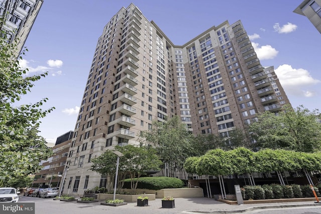 851 N Glebe Rd Unit 1103, Arlington, VA 22203 - view of property