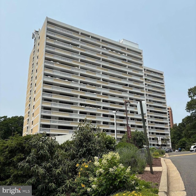 6101 Edsall Rd Unit 611, Alexandria, VA 22304 - view of property