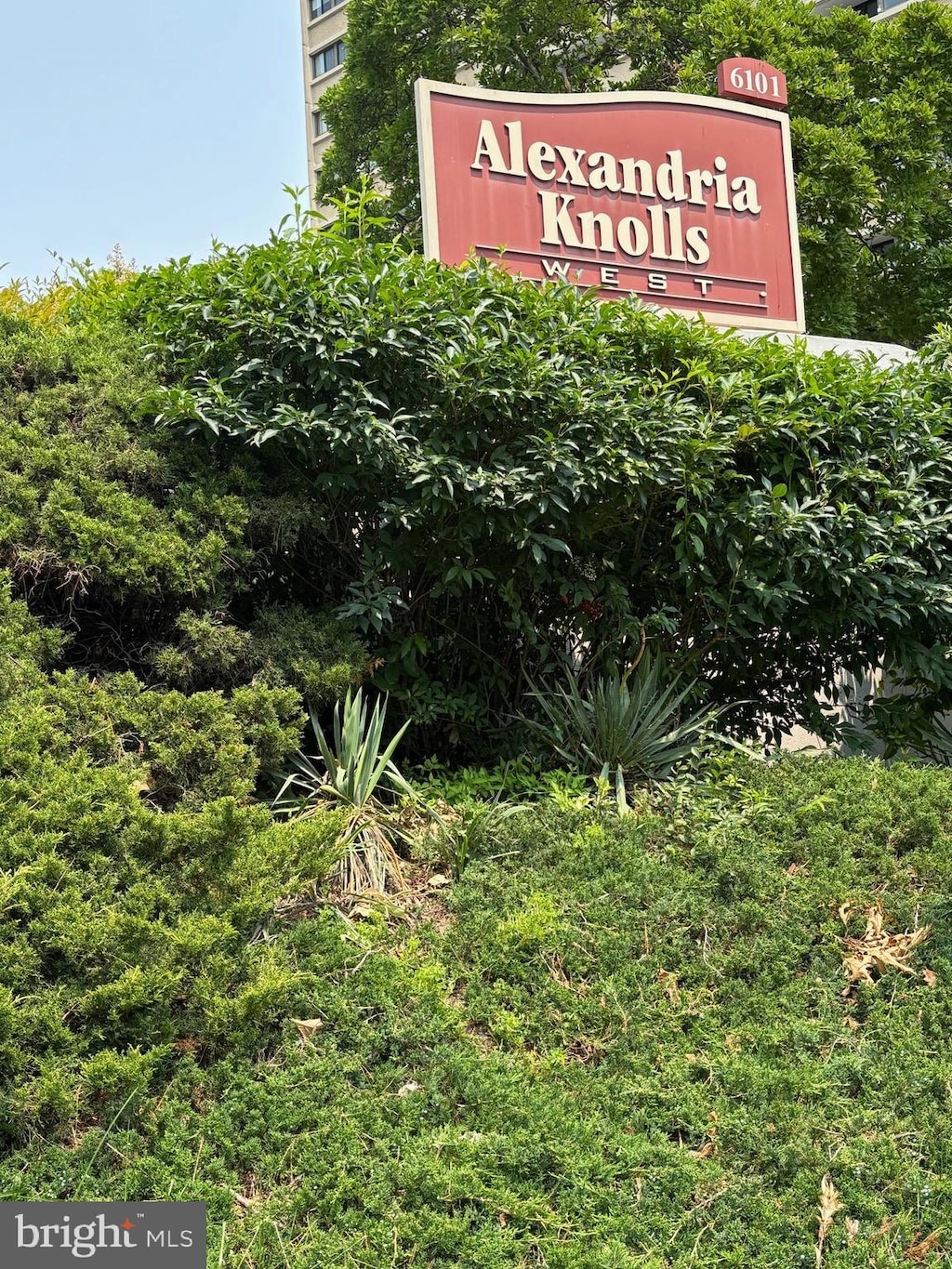 6101 Edsall Rd Unit 611, Alexandria, VA 22304 - view of community sign
