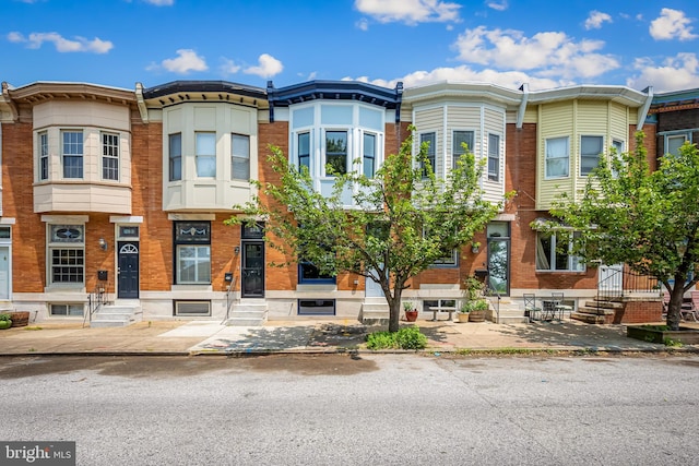 267 S Ellwood Ave, Baltimore, MD 21224 - view of front of property featuring entry steps