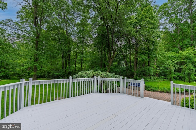 40 Grays Ln, Elverson, PA 19520 - wooden deck with a lawn