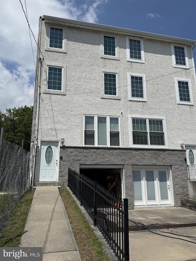21 Rose Ln, New Castle, DE 19720 - multi unit property with stucco siding