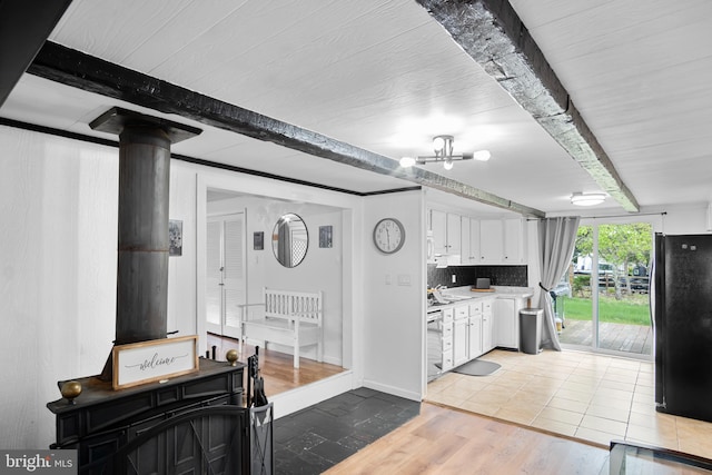 109 Knob Ct, Albrightsville, PA 18210 - interior space with freestanding refrigerator